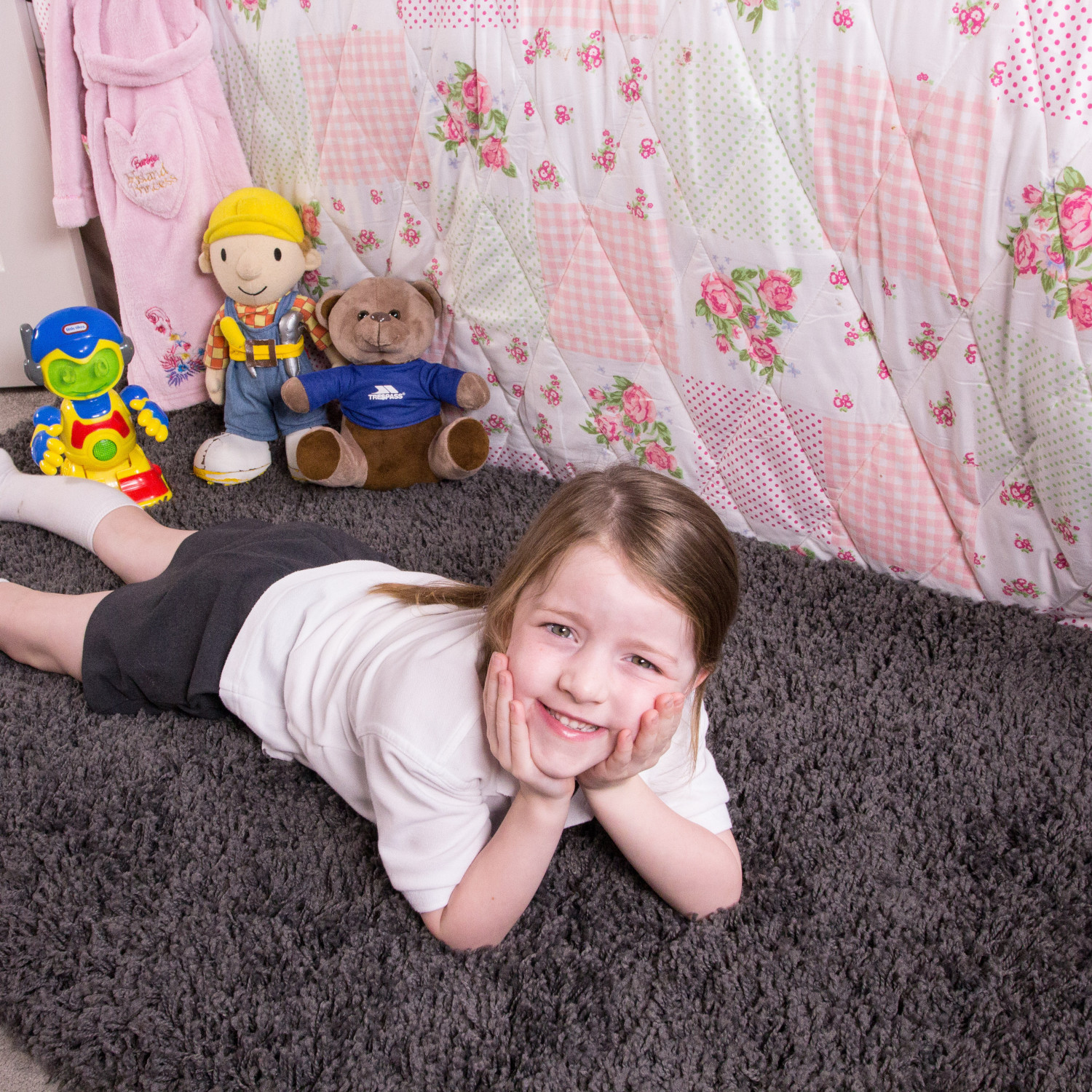 Прикроватный коврик в детскую - фото